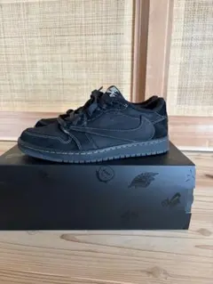 NIKE Air Jordan 1 Low Travis Scottのサムネイル