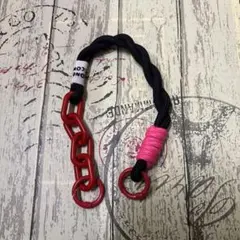 スマホストラップ【ブラック×レッド】