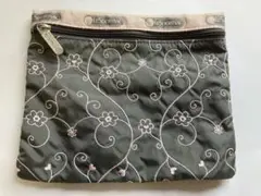 レスポートサック 刺繍ジッパーポーチ