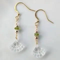 《14Kgf》水晶カービング＆ペリドットのピアス