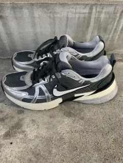 ナイキ V2K ラン シューズ