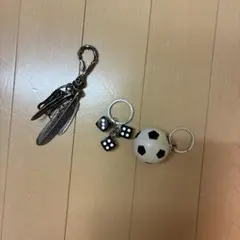 キーホルダー 3点セット フェザー ダイス サッカーボール