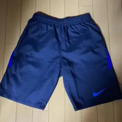 美品　NIKE ナイキ　水泳パンツ　水着　男子　160