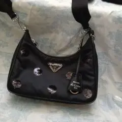 PRADA Re-Edition 2005 スパンコール ショルダーバッグのサムネイル