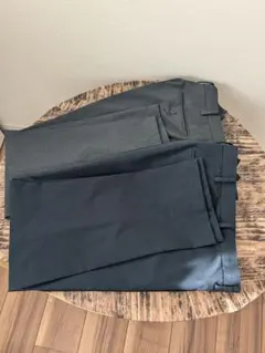 UNIQLO スラックス 黒 グレー 2本セット