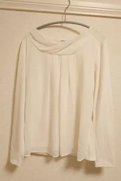 BATEAU MOUCHE トップス