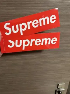 Supreme ロゴステッカー 2枚セット