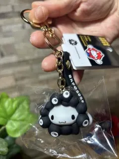 万博サンリオ 黒ミャクミャクなりきりキーホルダー立体マスコット★シナモンロール★