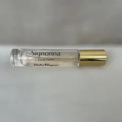 サルヴァトーレフェラガモシニュリーナオーデパルファム10ミリ