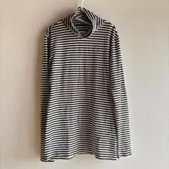 UNIQLO 極暖ボーダータートルネックTのサムネイル