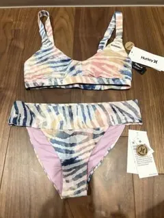 S*a様 今月までの販売‼️Hurley ビキニセット ブラック ボタニカル柄