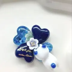 レジン ヘアゴム ハート 猫ちゃん 苺　ネイビー◡̈♥︎ミニバラ レジン ヘアゴム ハート 猫ちゃん 苺 ネイビー◡̈♥︎ミニバラ - メルカリ