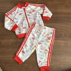 アディダス　上下セット