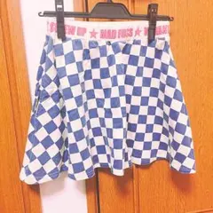 スカートのサムネイル