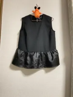 すぐに発送可能ですペプラムキルティングデザインのブラックベストです