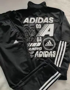 adidas トレーニングジャージ 黒　ブラック アディダス　おしゃれ　サッカー