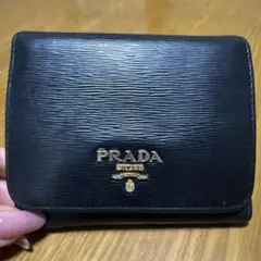 PRADA 折りたたみ財布（箱付き）