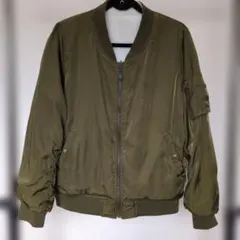 オリーブ色 MA-1スタイルジャケット　リバーシブル