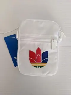 値下げ！adidas オリジナルス ショルダーバッグ