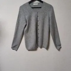 ユニクロ　カシミヤ グレー カーディガン 前面ボタン付き