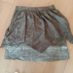 値下げ　BANANA REPUBLIC スカート