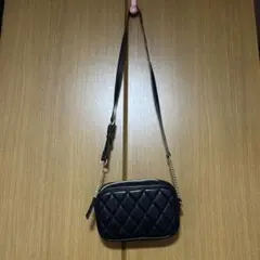 ブラック キルティング ショルダーバッグ