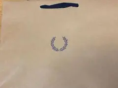 FRED PERRY フレッドペリー ショッパー　ショップ袋　紙袋　未使用のサムネイル