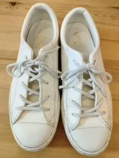 Converse ホワイトレザー スニーカー