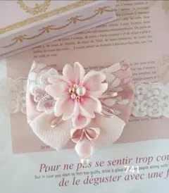 741つまみ細工のベビーヘアバンド　100日祝い　お宮参り　七五三 お食い初め