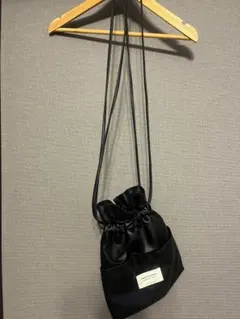 【美品】beautiful people ブラック ドローストリングバッグ