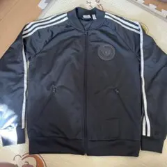 Item thumbnail for item cdcb1d50-12a7-4e59-83f5-545cc9b95182