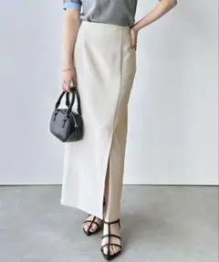 ✳︎美品✳︎オンオフ着られる！スリットタイトスカート（Mサイズ・アイボリー）