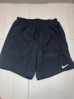 新品　Mサイズ　Nike ブラック ショートパンツ