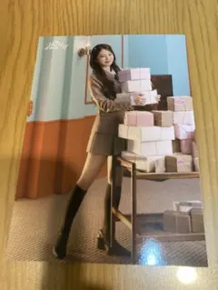 NiziU アヤカ　ラントレ　ホルツ