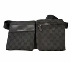 GUCCI ボディバッグ ブラック GGパターン - メルカリ