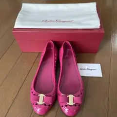 Salvatore Ferragamo 赤 ハイヒール SORANO - メルカリ