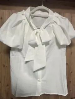 GRL ホワイトブラウス Mタグ付き未使用