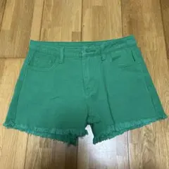 グリーンのデニムショートパンツ キッズ 152cmのサムネイル