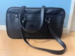 黒 スクールバッグ