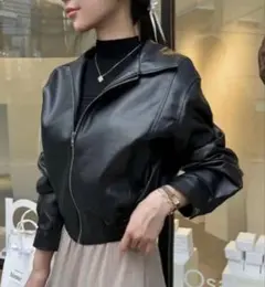 QUNG プレーンフェイクレザーブルゾン 完売品