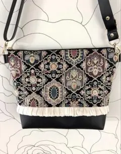 インド刺繍生地　Ｍサイズ　サコッシュ