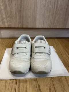 【靴下付き】New Balance IZ373 ベビー靴 ベージュ 14.5cm