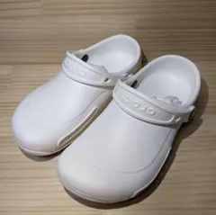 crocs/クロックス ビストロ　白　22cm　未使用品　穴なし　厨房/キッチンのサムネイル