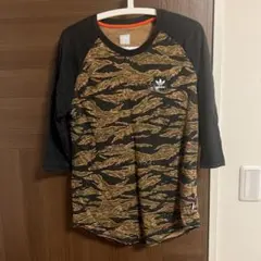 迷彩 長袖カットソー