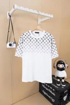 Louis Vuittonロゴ Tシャツ Mサイズ