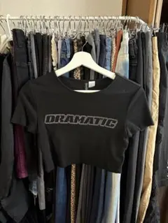 H&M DIVIDED DRAMATIC ロゴ クロップドTシャツ ブラック M
