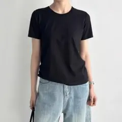 Tシャツ　クルーネックT ブラック