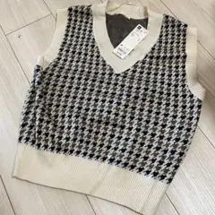 新品　GU ジャガードベスト　チドリ　Mサイズ