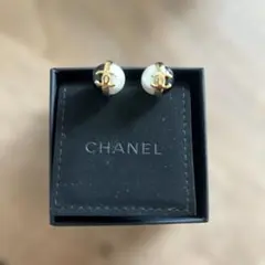 CHANEL シャネル　バイカラー　モノトーン　パールピアス