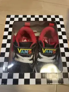 【2足セット】VANS キッズスニーカー ブラック/レッド・ホワイト/ネイビー